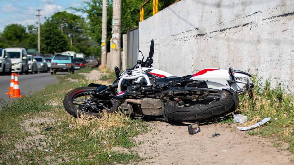 Joven muere tras chocar en motocicleta durante presunta carrera clandestina en Moca