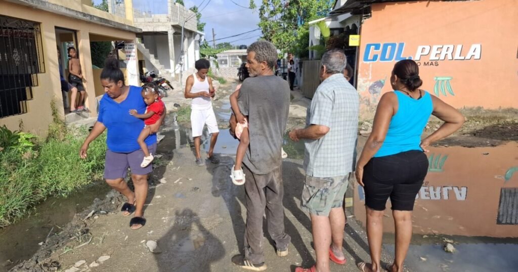 Los Trinitarios reclama intervención urgente por cañada peligrosa y calles inservibles