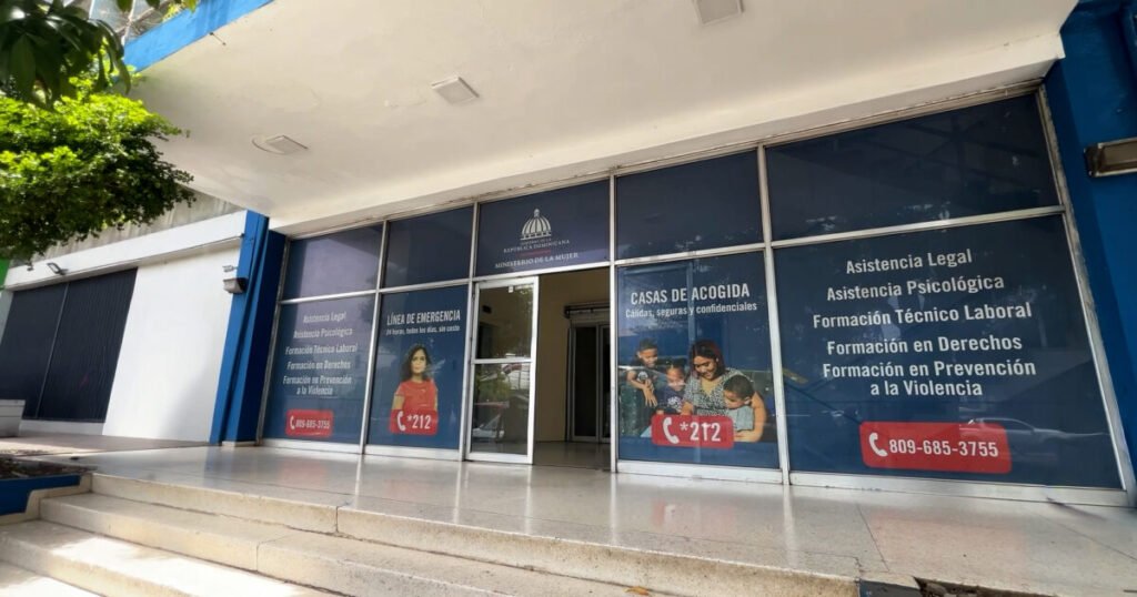 Ministerio de la Mujer pide a los medios sumar líneas de ayuda en coberturas sobre violencia de género