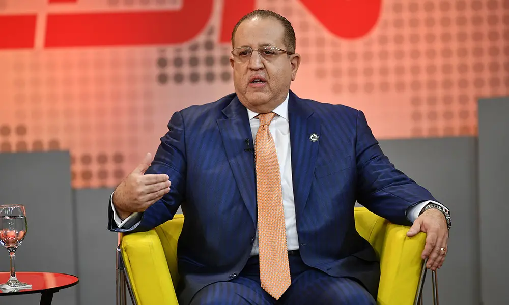 Díaz admite que la ley aprobada no resuelve la crisis fiscal de fondo