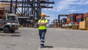 DP World: la historia de Claudia Medina revela el costo social que aún enfrentan muchas trabajadoras