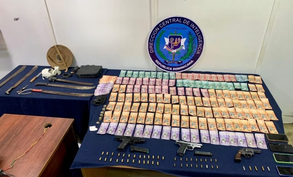 Seis detenidos en Santiago y por ciberfraudes reavivan presión sobre la seguridad ciudadana