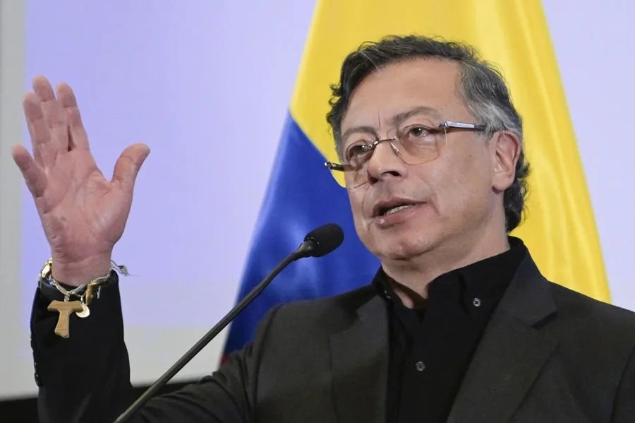 Petro apela a la soberanía en medio de tensiones con EE.UU. tras respaldo de Trump a De la Espriella