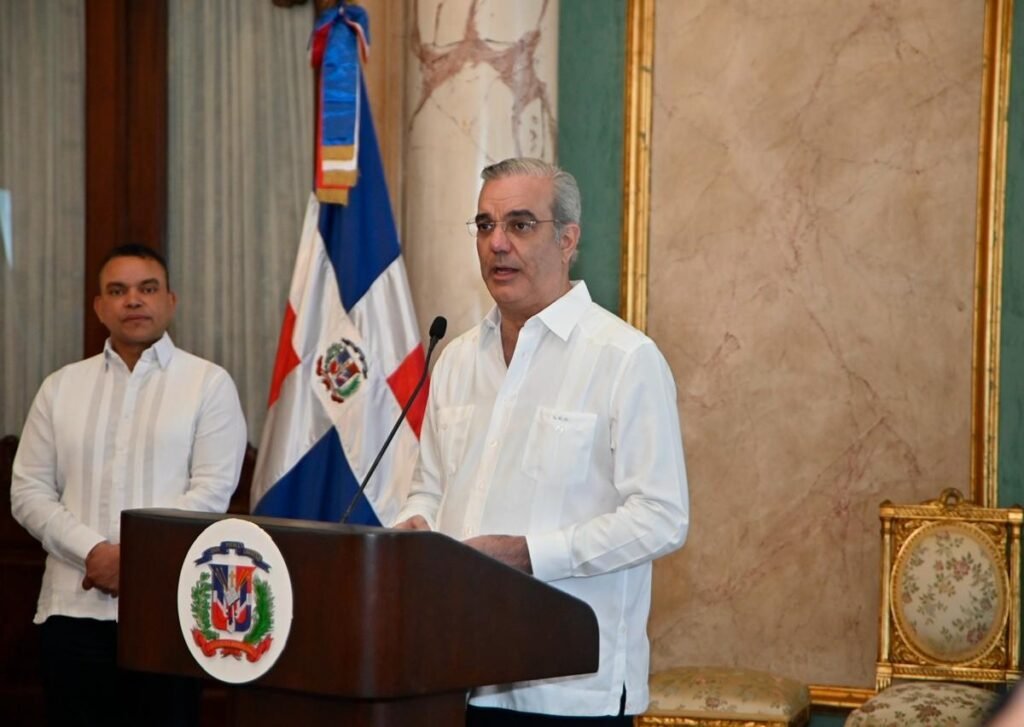 Abinader promete tres unidades de salud mental en cárceles tras admitir la gravedad del problema