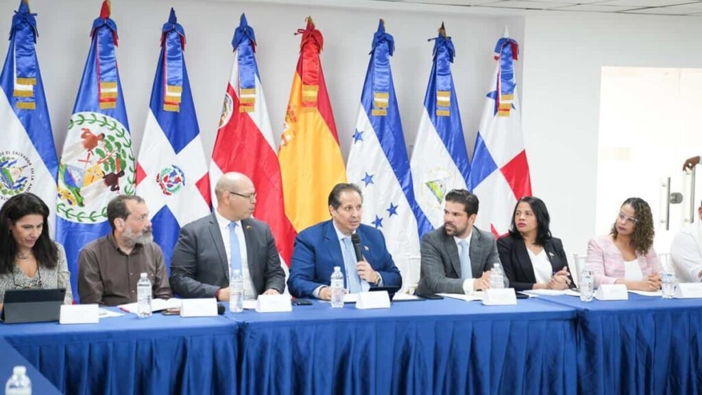 SICA avanza en una evaluación conjunta de medicamentos en República Dominicana, con persistentes dudas sobre los biosimilares