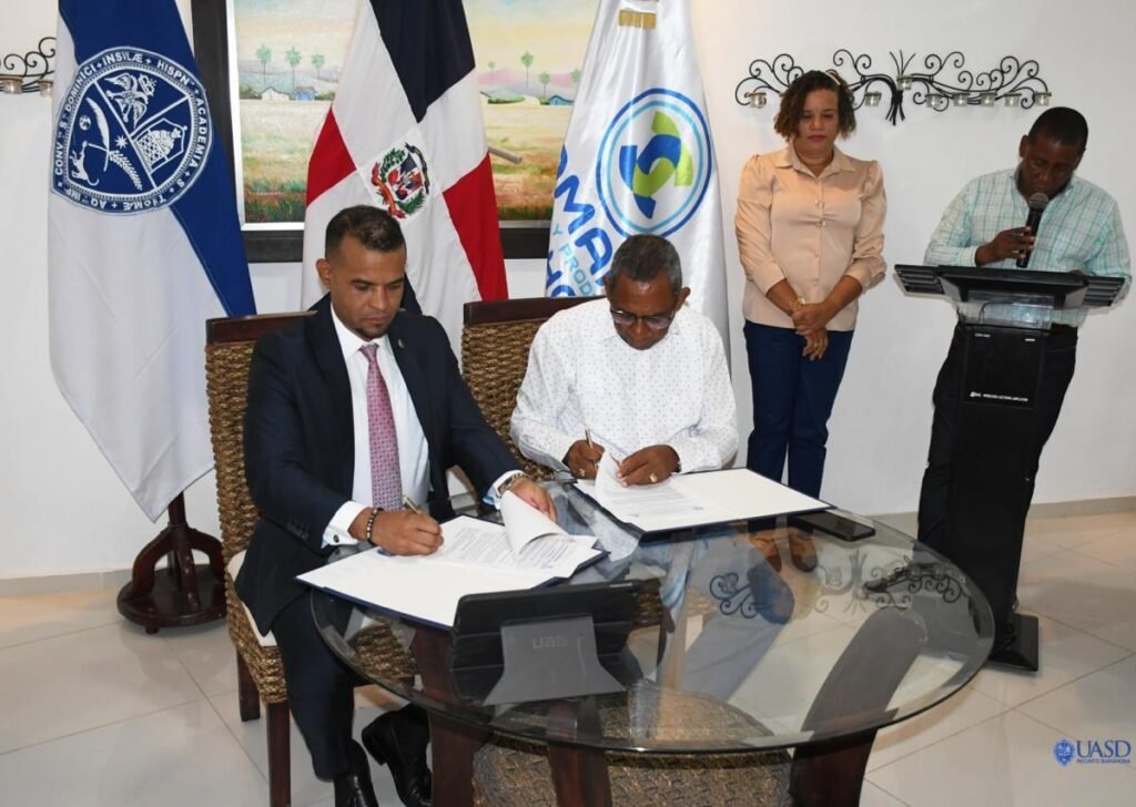 UASD Barahona y Cámara de Comercio acuerdan cooperación para impulsar el desarrollo provincial