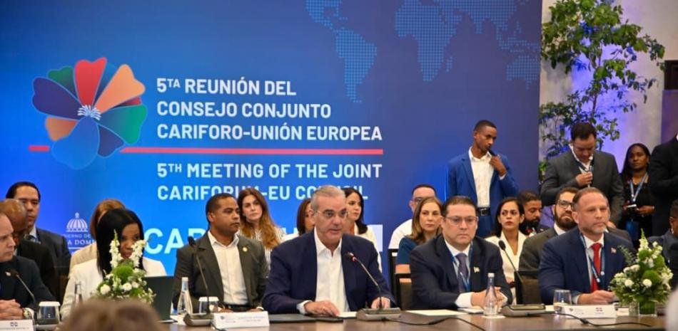 Abinader admite rezago del Caribe ante Europa y reclama reuniones más frecuentes