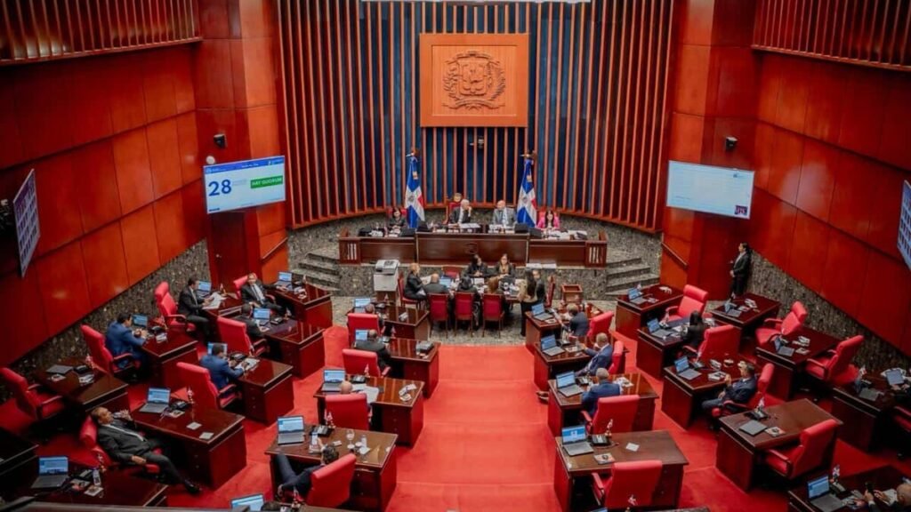 Senado aprueba cambios a la Ley de Partidos para frenar recursos ilícitos