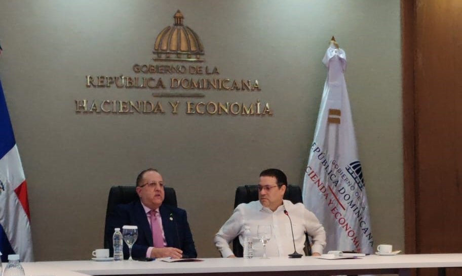 Gremios avalan propuesta fiscal, pero exigen recorte del gasto y previsibilidad