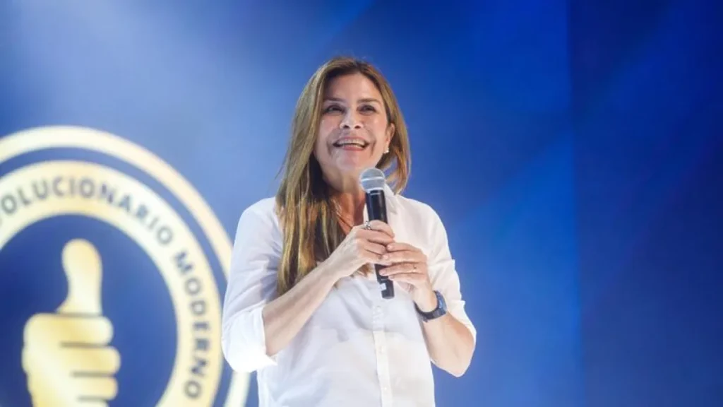 Carolina Mejía encabeza medición regional, pero sube su imagen negativa en Santo Domingo