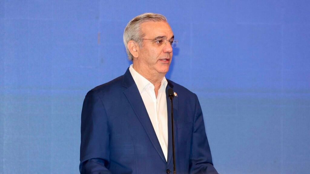 Abinader somete al Senado reforma al Código Civil para unificar la vigencia de las leyes en el DN y Santo Domingo
