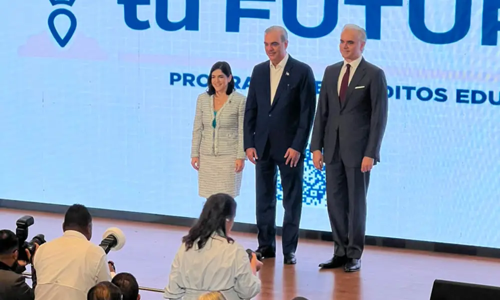 Abinader encabeza el estreno de Impulsa Tu Futuro y quedan bajo la lupa su alcance y su ejecución