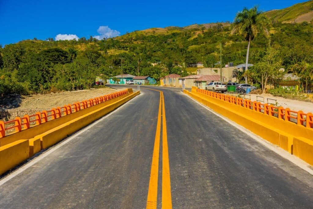 Más de la mitad de las obras en Elías Piña sigue sin mover un peso