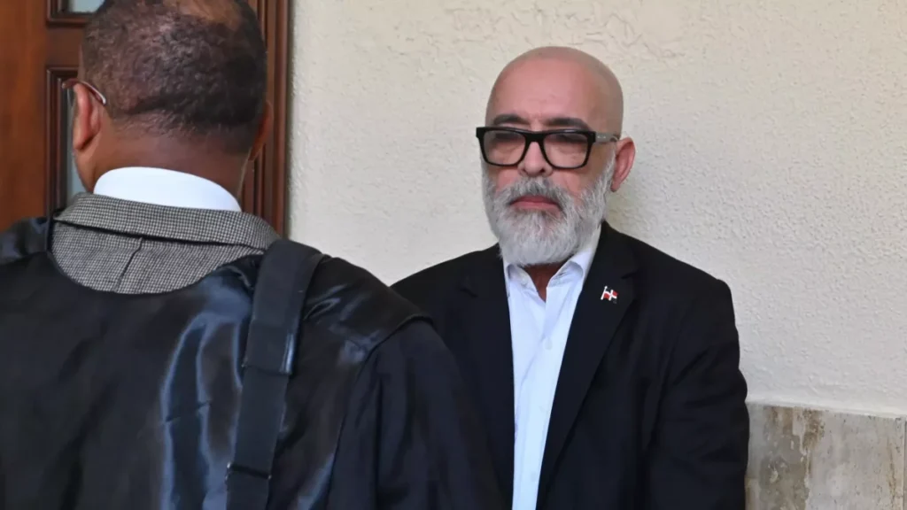 Querella contra Ángel Martínez reabre exigencias de aclaración sobre señalamientos a Roberto Fulcar y el PRM