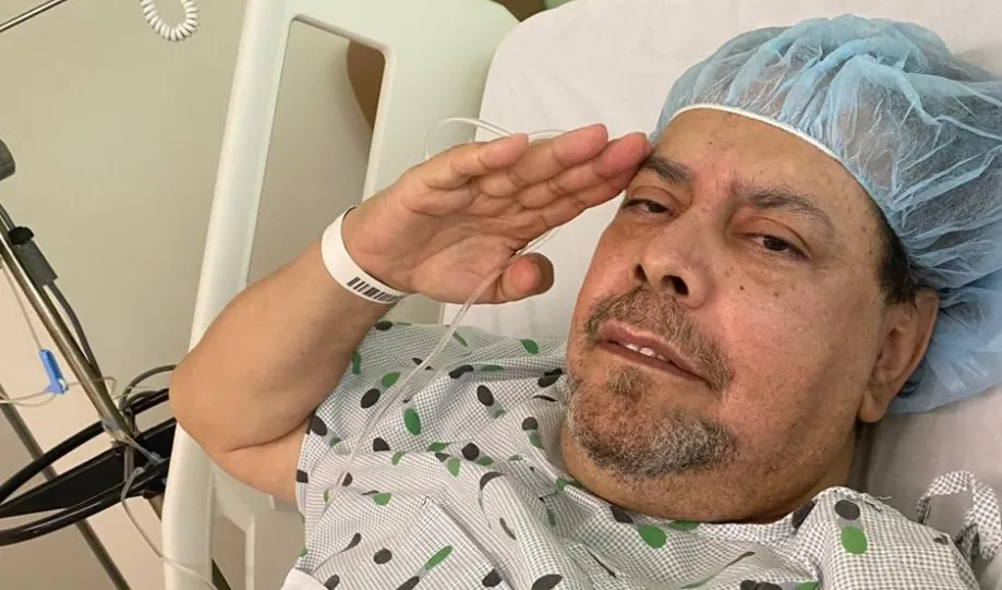 Fernando Villalona continúa estable y bajo tratamiento por una infección estomacal