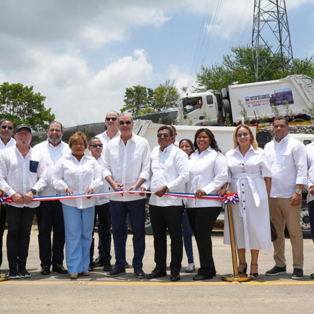 Abinader inaugura estación de residuos en Los Alcarrizos y deja abierta la exigencia de medir resultados del gasto