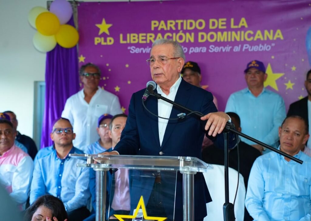 Medina rebate a Abinader por la deuda y cuestiona el rumbo fiscal del Gobierno