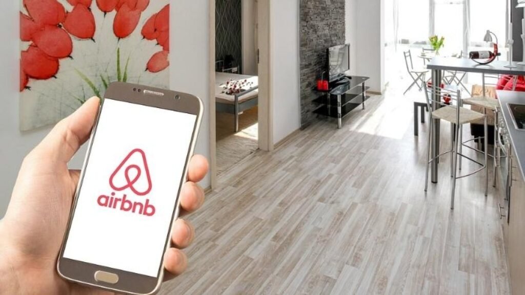 Airbnb condiciona el respaldo a la regulación de alquileres vacacionales y reclama paso por el Congreso