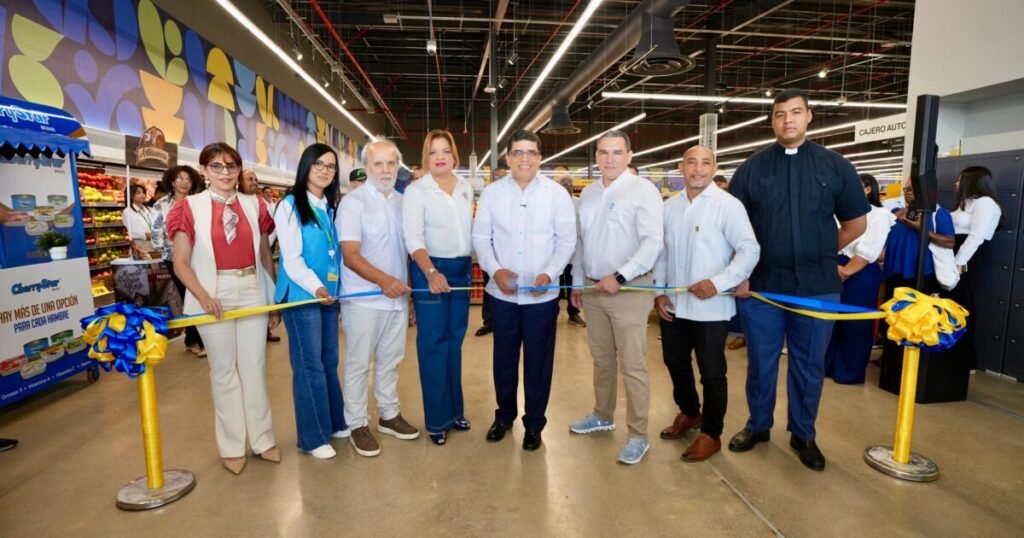 Multiplaza en San Isidro reabre la discusión sobre empleo privado y respuesta pública en Santo Domingo Este
