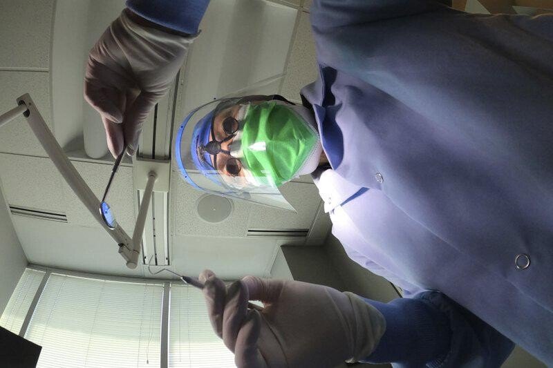 Lesiones permanentes tras una extracción dental en La Vega destapan fallas de control sobre el ejercicio profesional