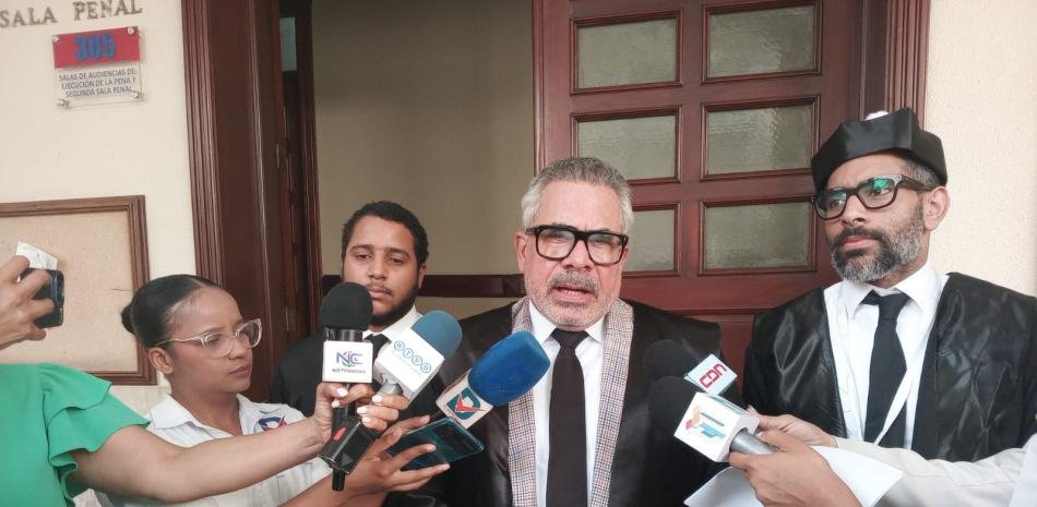 Embargo por US$5 millones a firmas ligadas a Karpowership activa alerta sobre controles en operación de barcazas en Azua