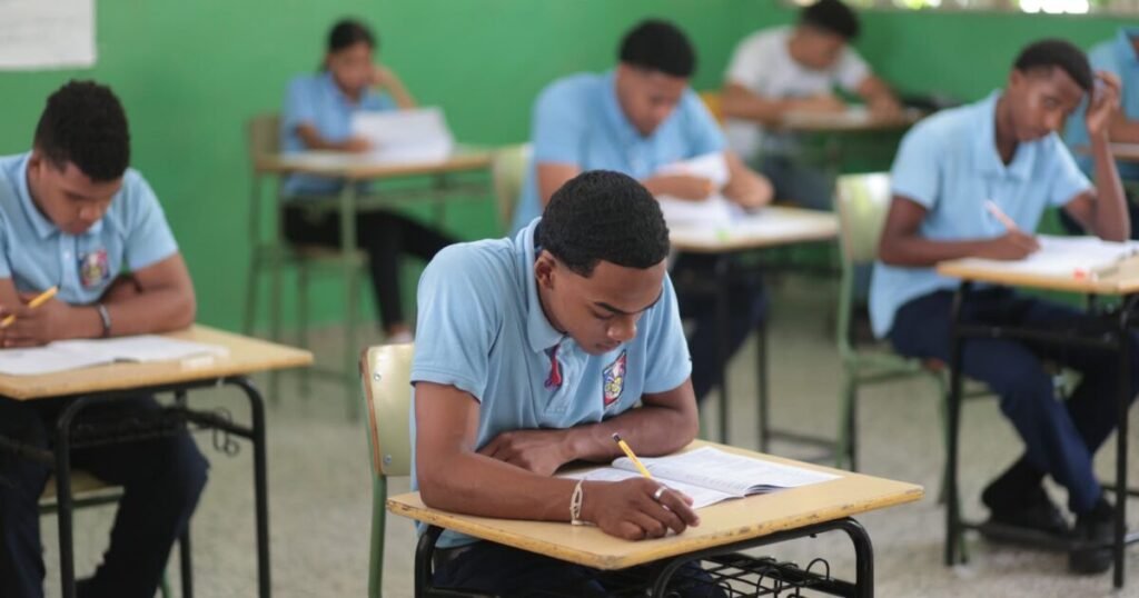 MINERD publica las notas de Pruebas Nacionales y vuelve a quedar bajo examen la gestión educativa