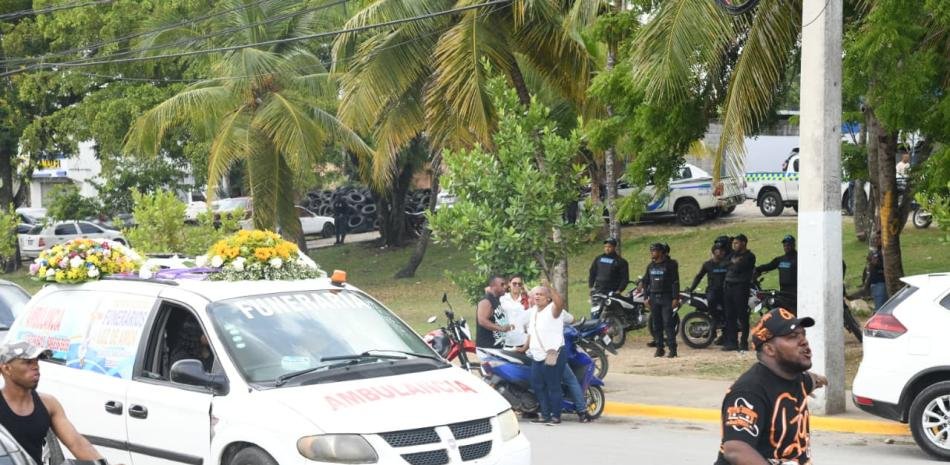 Dolor en Herrera y presión por respuestas: entierro de Darling Mercado reaviva reclamo de justicia por disparo policial