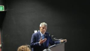 Puello llama a vigilar con rigor ético el avance de la IA en medicina
