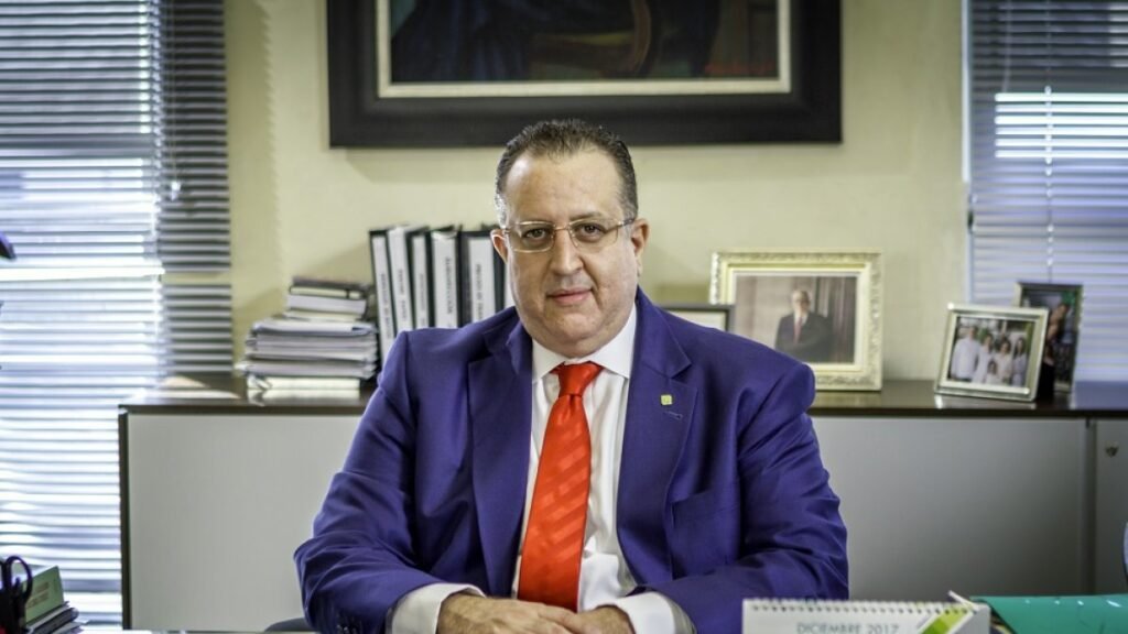 Díaz defiende la respuesta oficial al petróleo y plantea un diálogo nacional por los combustibles