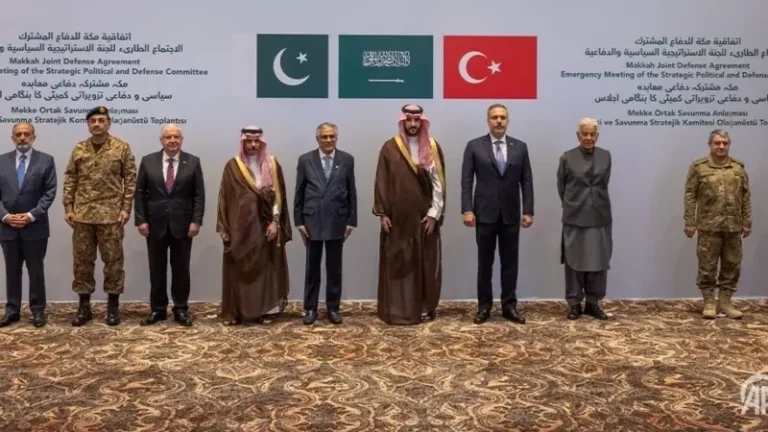 Turquía y Pakistán enviarán tropas a Arabia Saudí tras activarse la defensa colectiva de La Meca