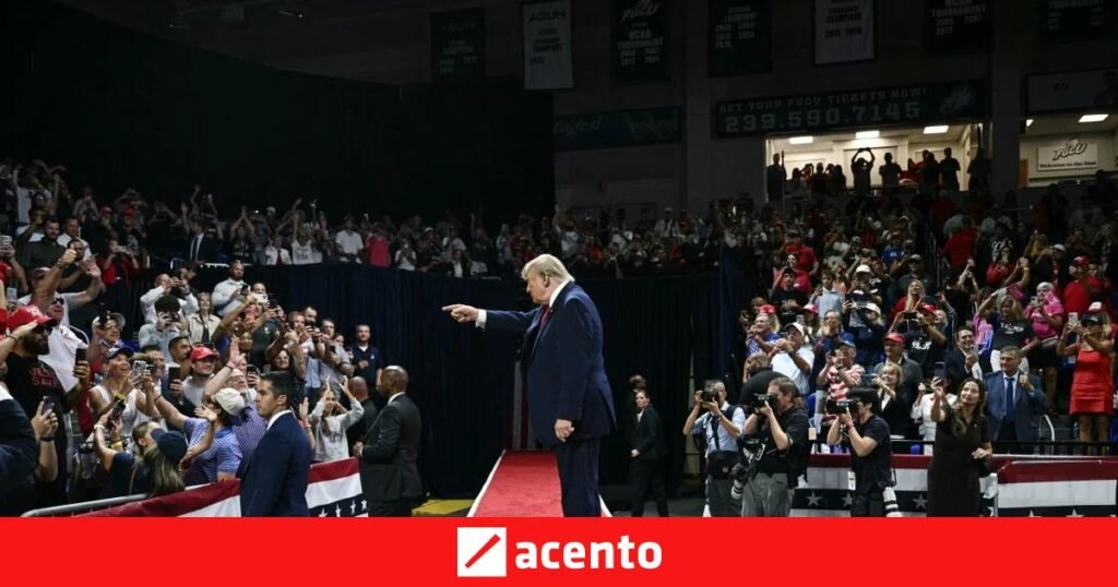 Trump agita el discurso del ‘comunismo’ en Florida y apunta a Nixon y Jolly en un mitin marcado por la inflación