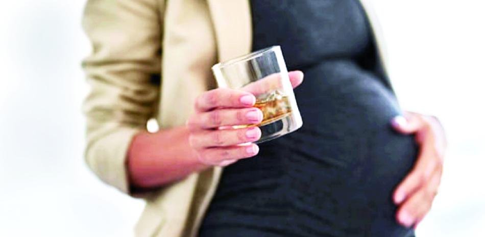Alerta en Los Mina: un estudio halló consumo de alcohol en el 52 % de embarazadas encuestadas