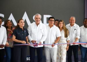 Abinader y la CAASD entregan la primera fase del saneamiento de Los Girasoles, obra que supera los RD$1,000 millones