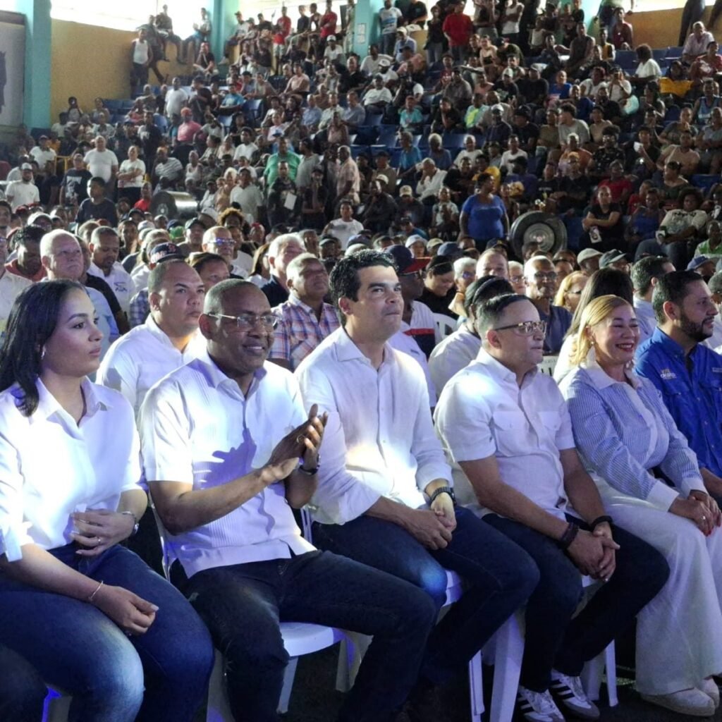 Respaldo a Arnaud reactiva la sucesión en el PRM con promesas de continuidad y manejo del presupuesto bajo escrutinio
