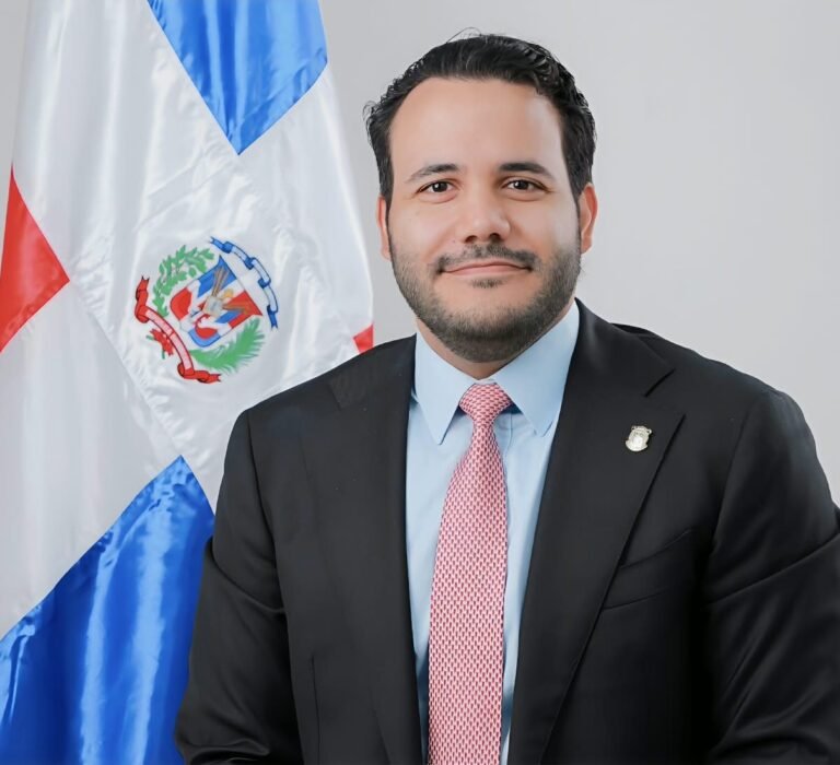 Genao Lanza atribuye a la conducción del PRSC su salida y cuestiona un liderazgo “desde un celular”